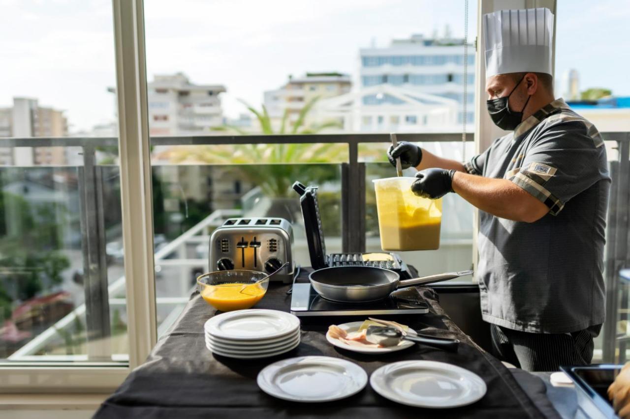 Hotel Mocambo Riccione Eksteriør billede