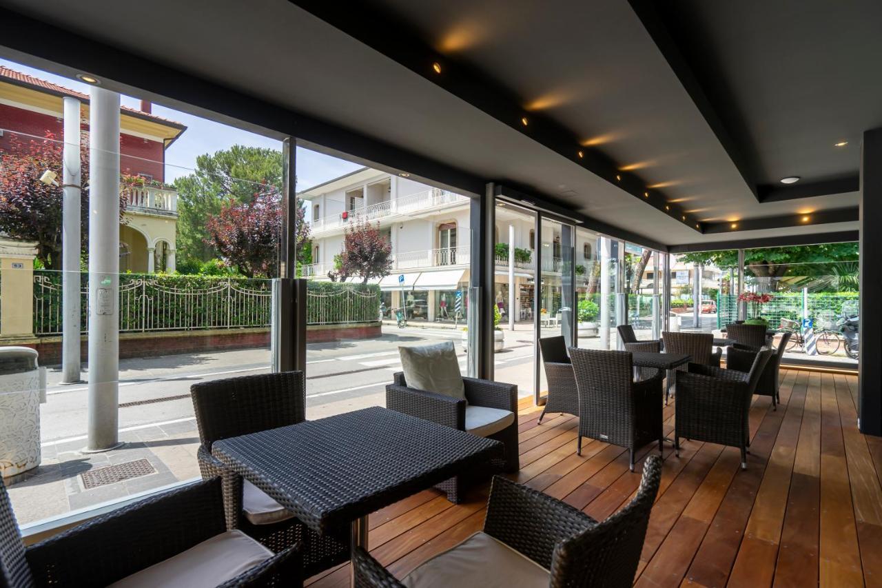 Hotel Mocambo Riccione Eksteriør billede
