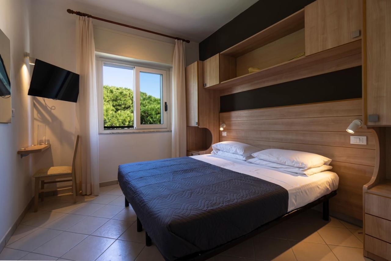 Hotel Mocambo Riccione Eksteriør billede