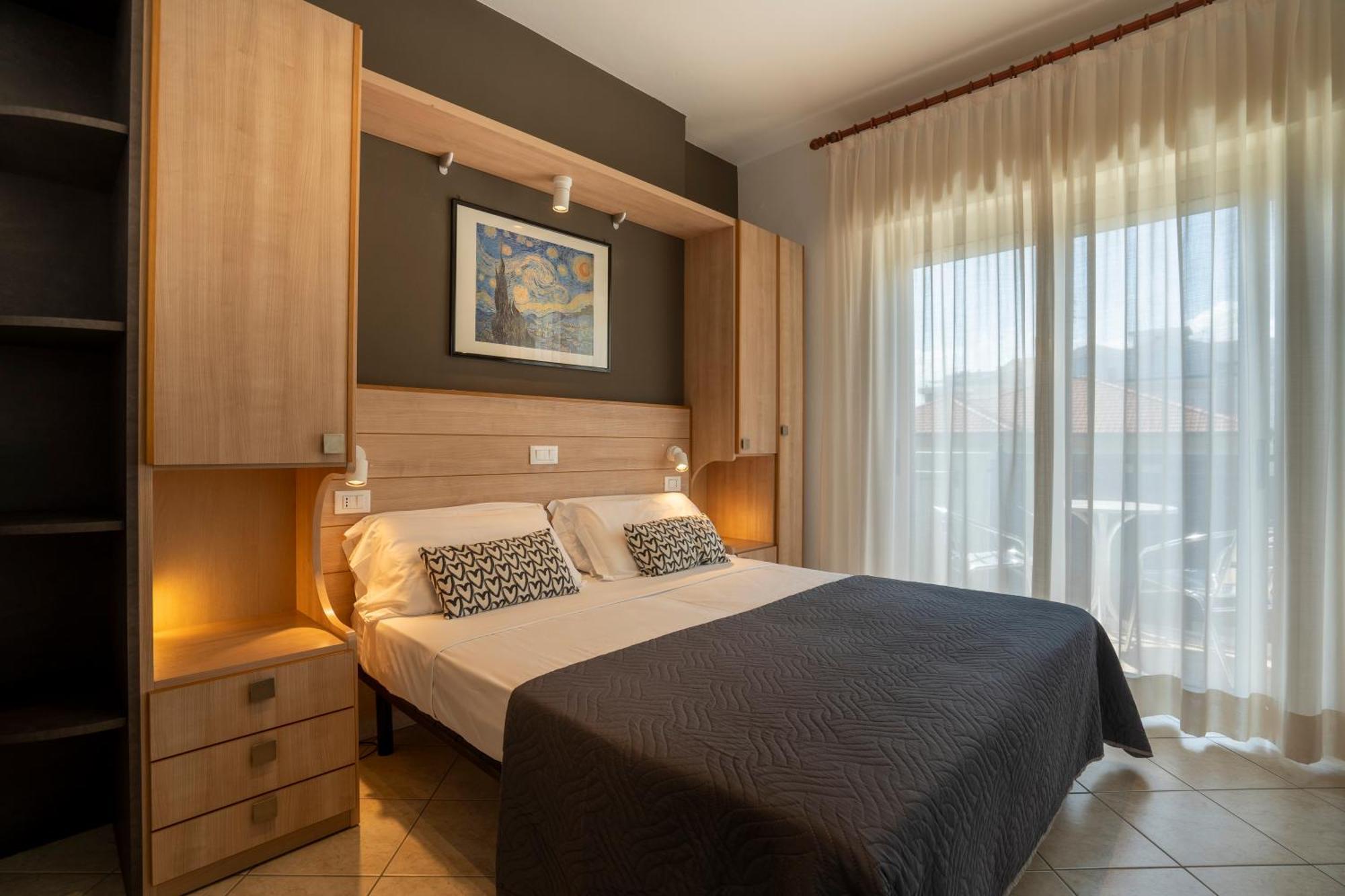 Hotel Mocambo Riccione Eksteriør billede