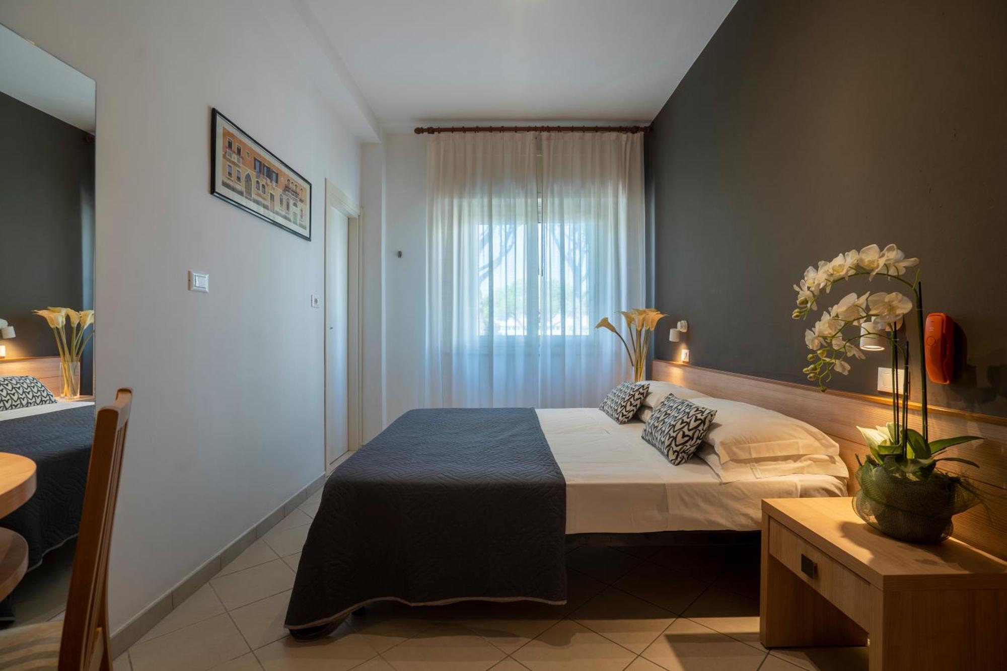 Hotel Mocambo Riccione Eksteriør billede
