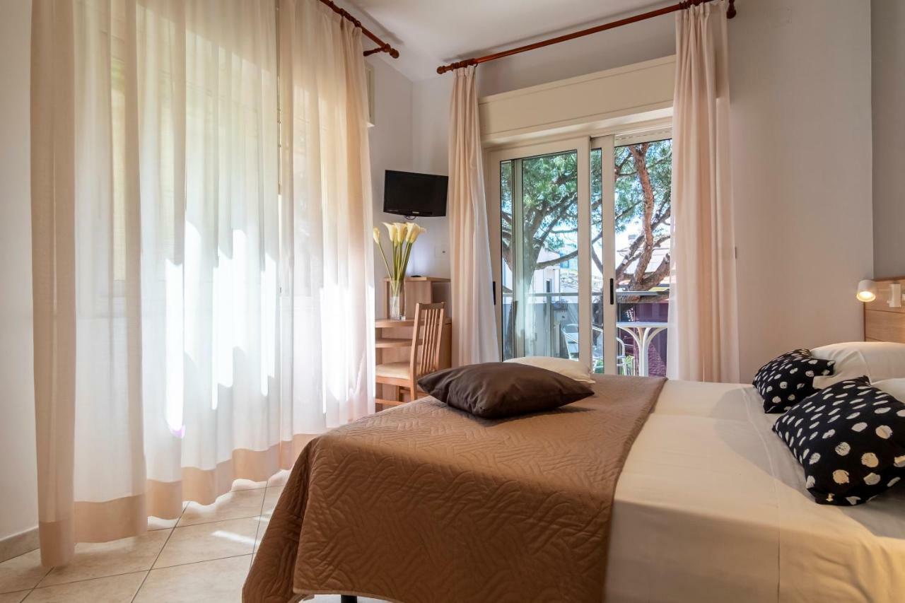 Hotel Mocambo Riccione Eksteriør billede